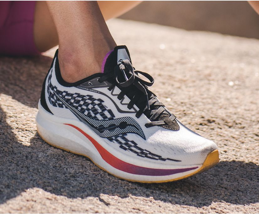 Women's Saucony Endorphin Speed 2 Running Shoes White / Black | Singapore 121JPQJ